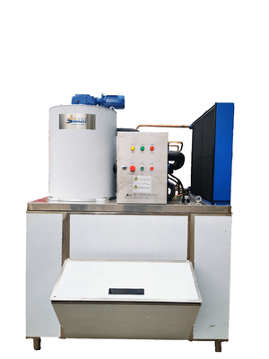 acheter Matériau de haute qualité SS304 acier inoxydable 1,5 tonne / jour machine à glaçons en flocons fabricant de glaçons en flocons avec bac à glaçons en acier inoxydable online manufacture
